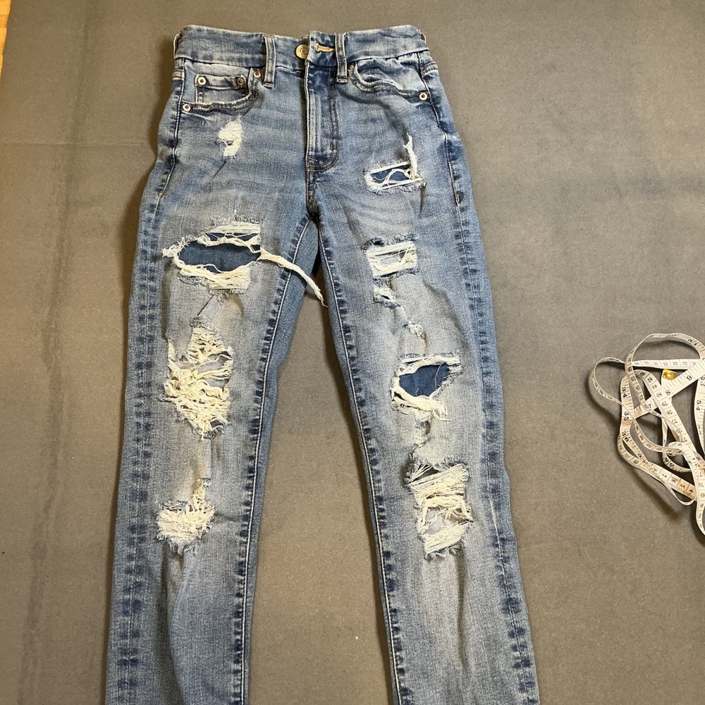 Aeropostale Womens High Rise Curvy Jegging 000 Reg Blue Distressed Ripped Jeans